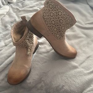 Lace trim booties